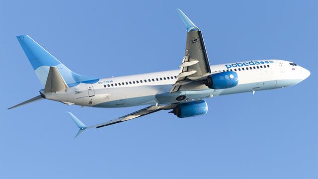 RA-73226:Boeing 737-800:Air 2000